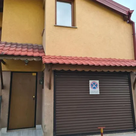 Yellow House Apartamento *