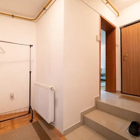 Yellow House Сараево