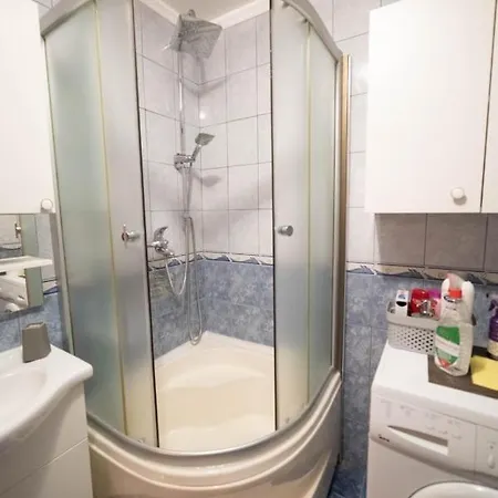 Yellow House Lägenhet