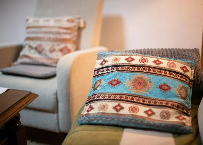 Yellow House شقة *